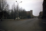 Blick über den Lindenplatz zur Stadtkirche 1972